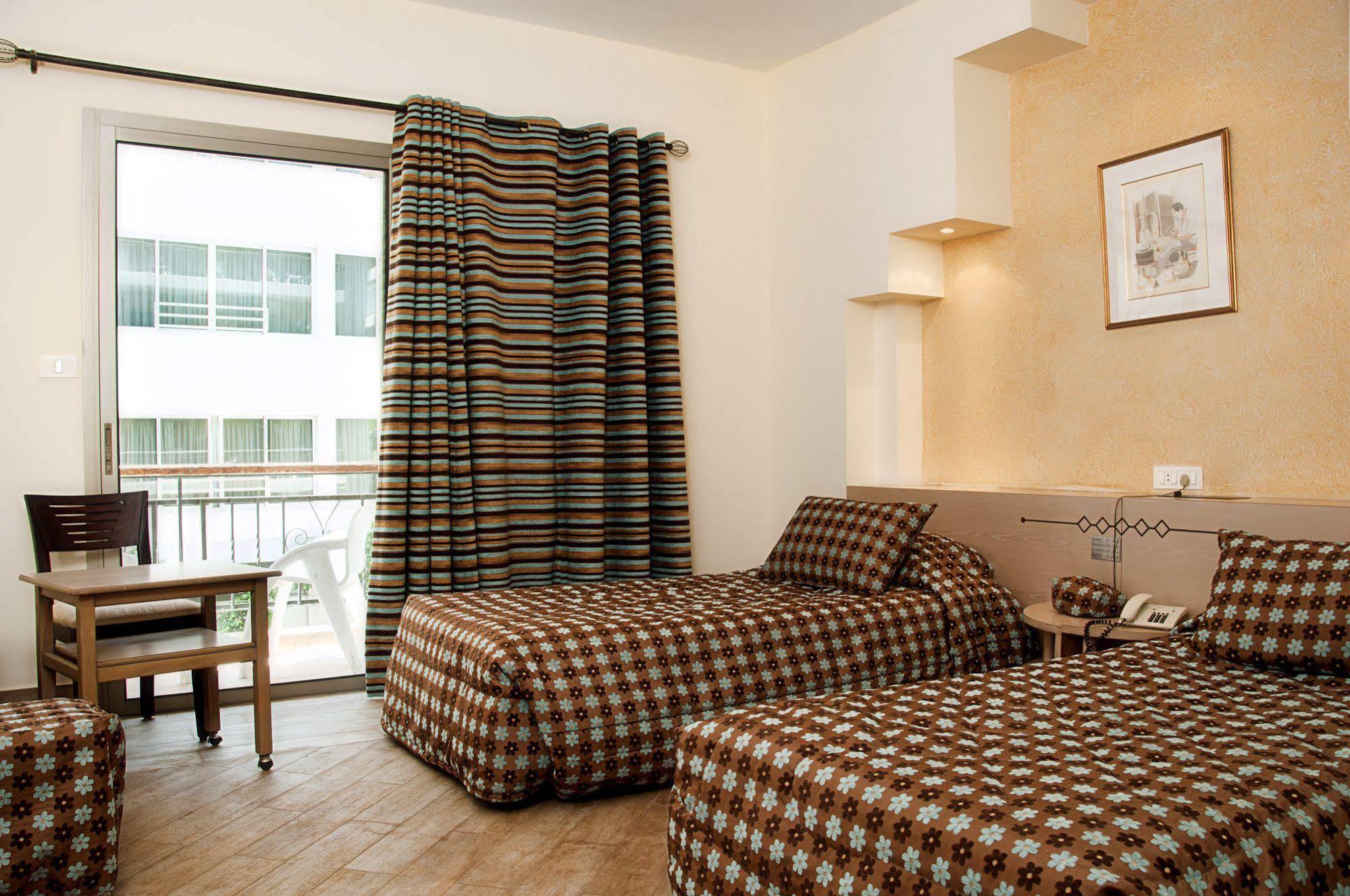 Marble Tower Hotel Bejrút Kültér fotó